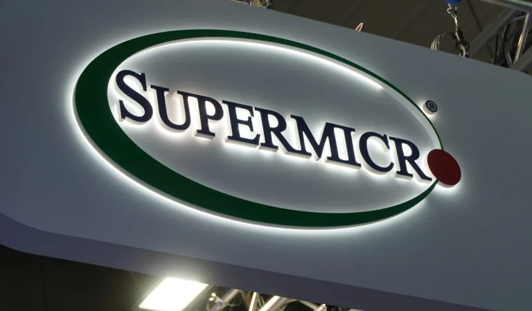 شرکت Supermicro ارسال سیستم‌های Blackwell Ultra را آغاز کرد