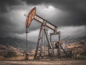 سقوط شدید قیمت نفت، احتمال کاهش نرخ بهره توسط فدرال رزرو را تقویت کرد