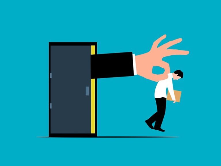 آیا موج تازه‌ای از اخراج‌ها در راه اقتصاد آمریکا است؟