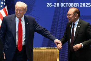 نخست‌وزیر مالزی دیدار با ترامپ را بهتر از انتظار دانست