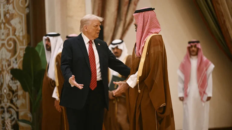 محمد بن سلمان، ولیعهد عربستان برای دیدار با ترامپ آماده می‌شود