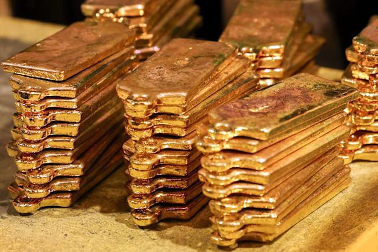 چرا طلا می‌تواند سال آینده باز هم اوج بگیرد: نگاه کارشناسان وال‌استریت
