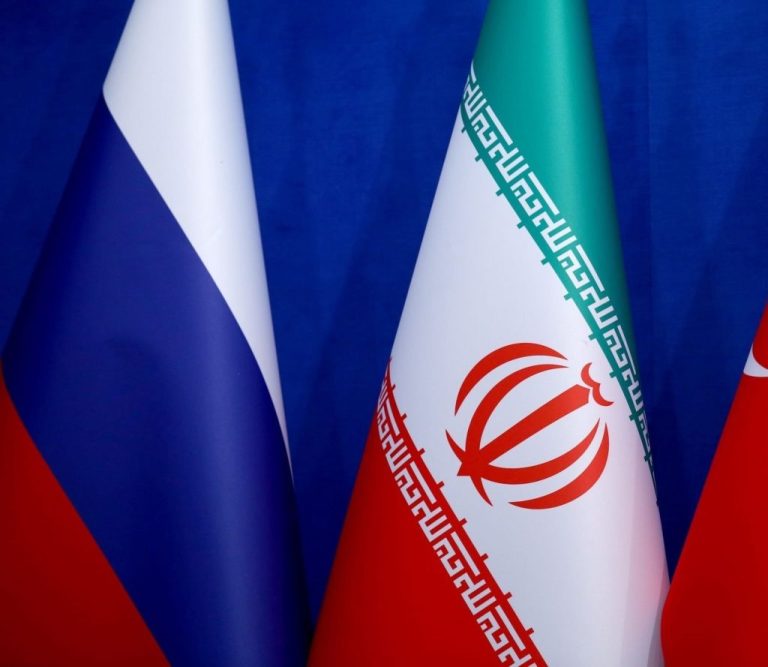 روسیه و ایران در دریای عمان یک رزمایش دریایی برگزار کردند – به نقل از اینترفکس